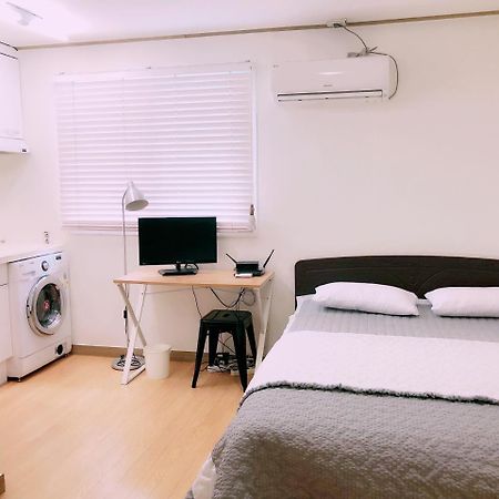 Sarang Guesthouse Dongdaemun โซล ภายนอก รูปภาพ