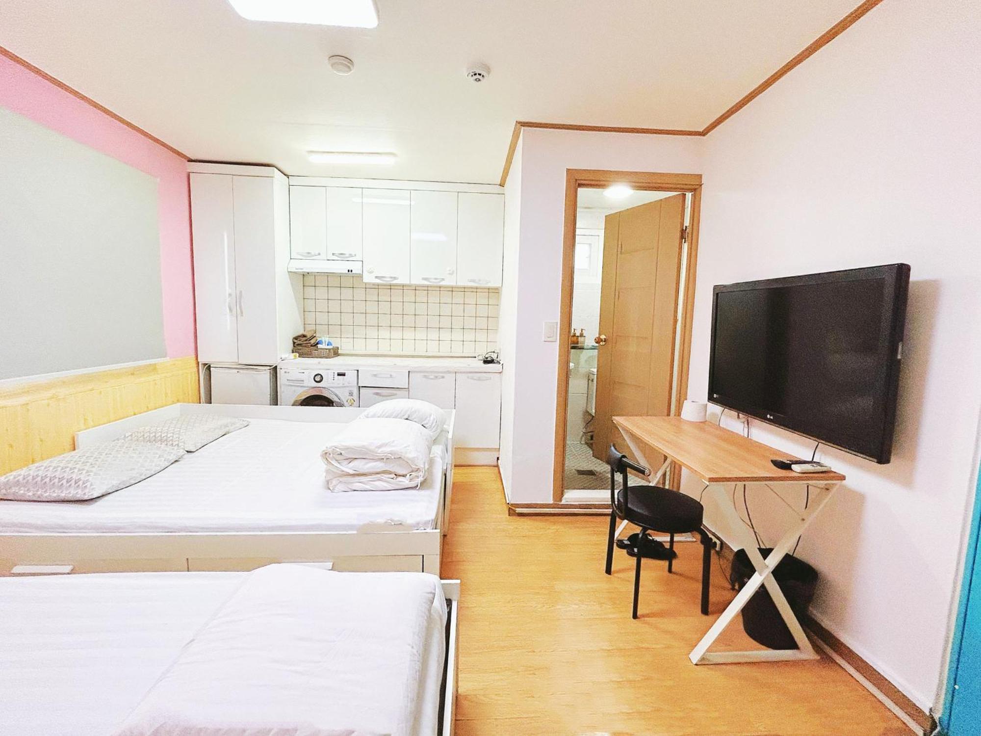 Sarang Guesthouse Dongdaemun โซล ภายนอก รูปภาพ